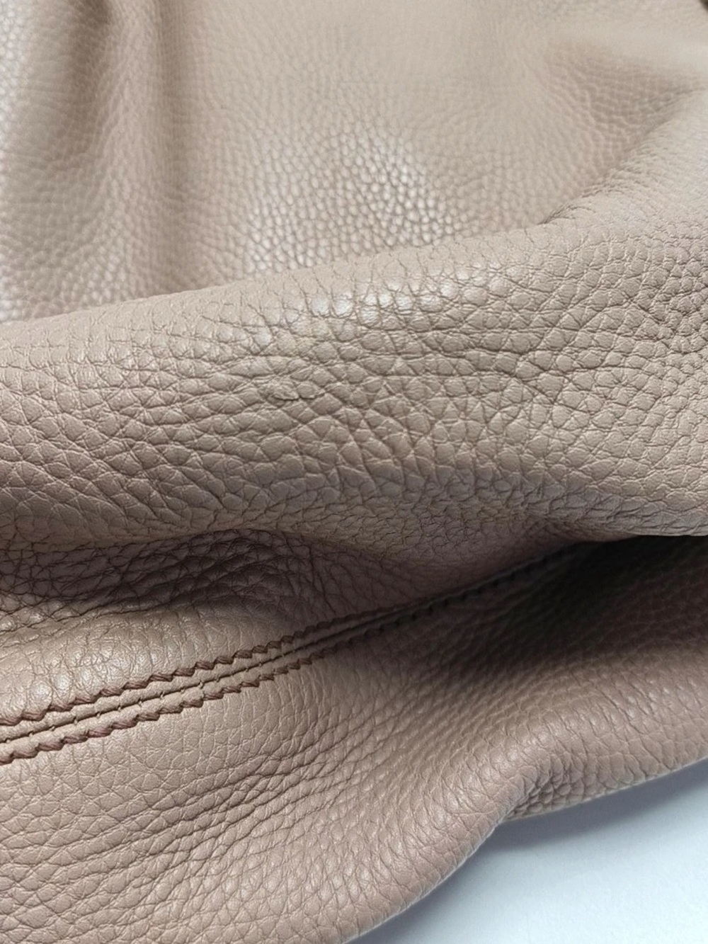 Gucci Blush Tan Soho Leather Shoulder Bag with Tassel - Picture 12 of 16